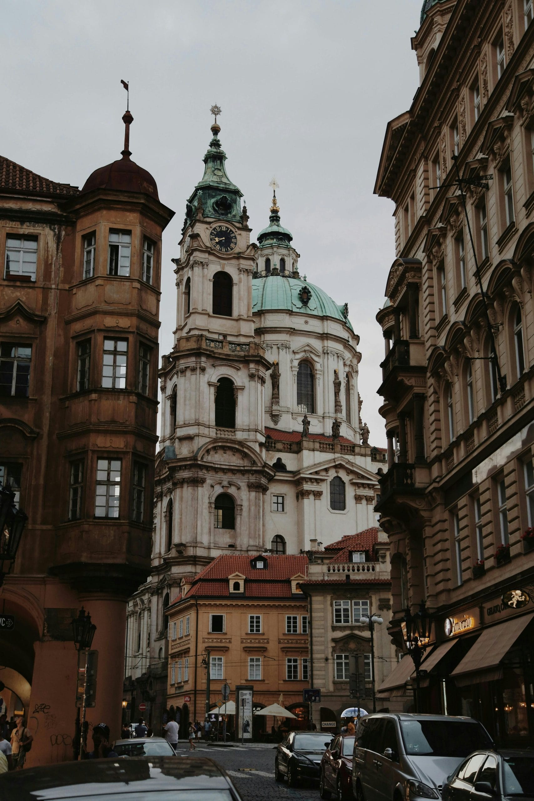A Guide to Your Luxury Romantic Weekend Prague: Refined Stays