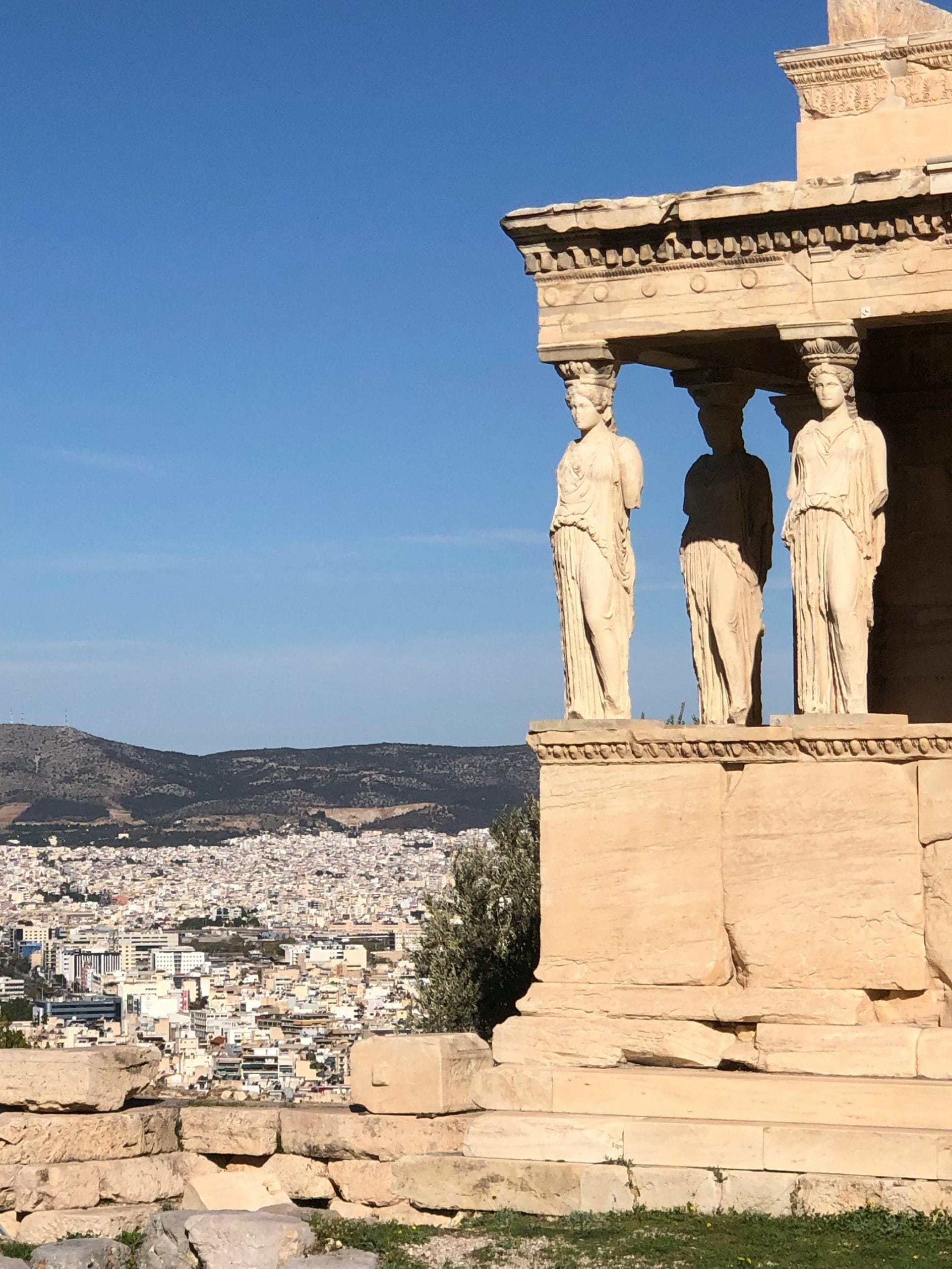 Refined Luxury Stays Athens City Center: A Curated Guide Refined luxury stays Athens city center with a view of the Acropolis