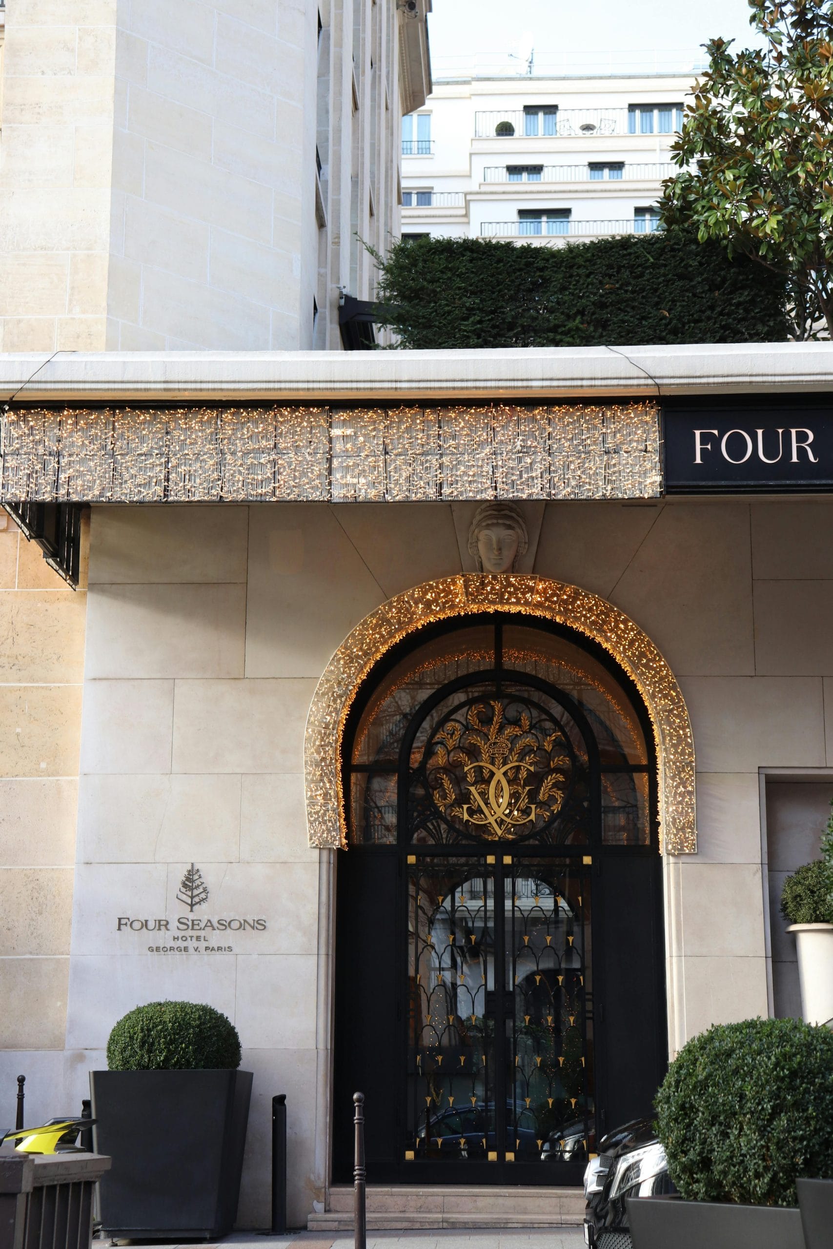 Luxury Stays in Paris: A First-Timer's Guide to Refined Hotels Luxury hotel suite in Paris with Eiffel Tower view.