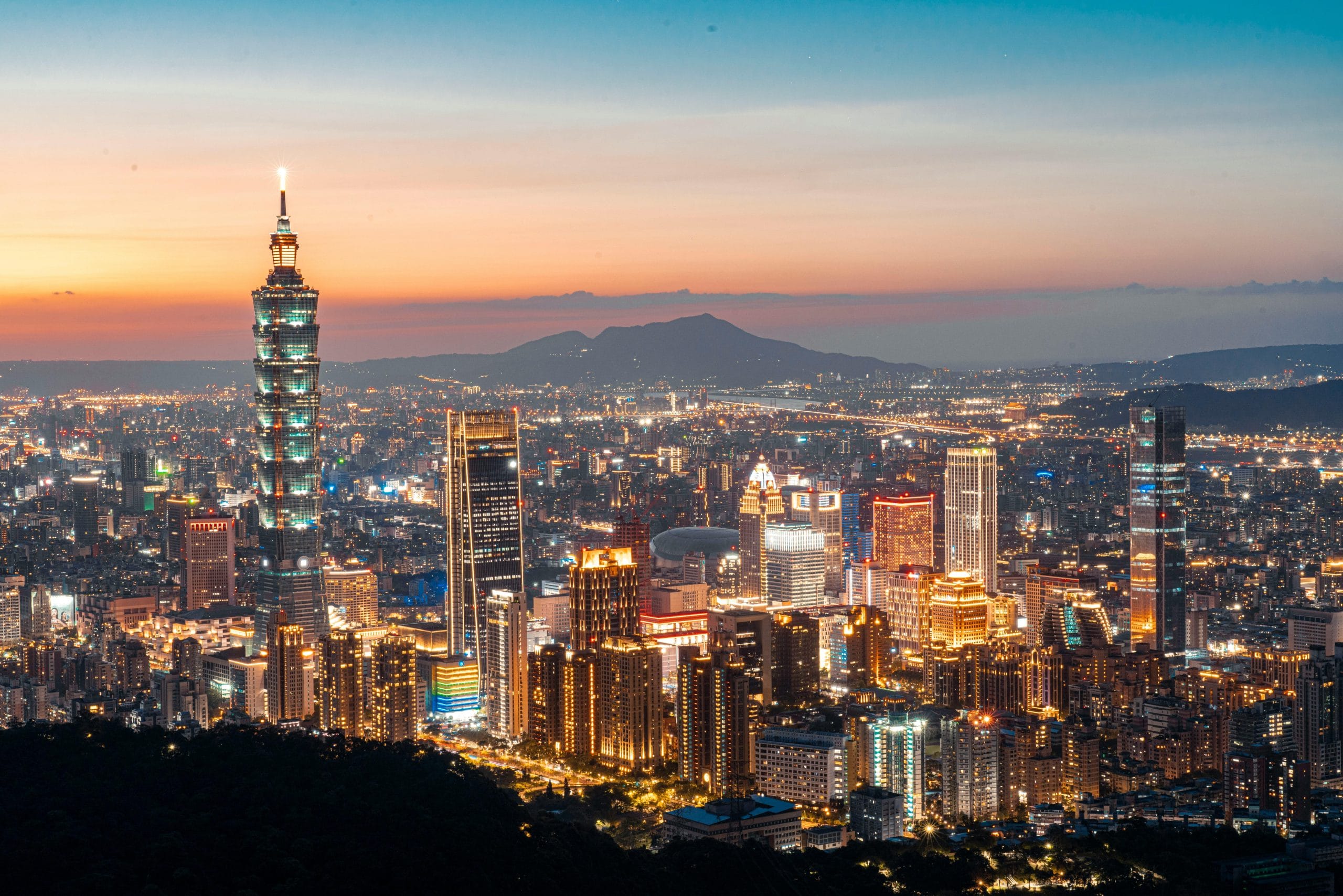 Luxury interior of modern design hotels Taipei with city skyline view