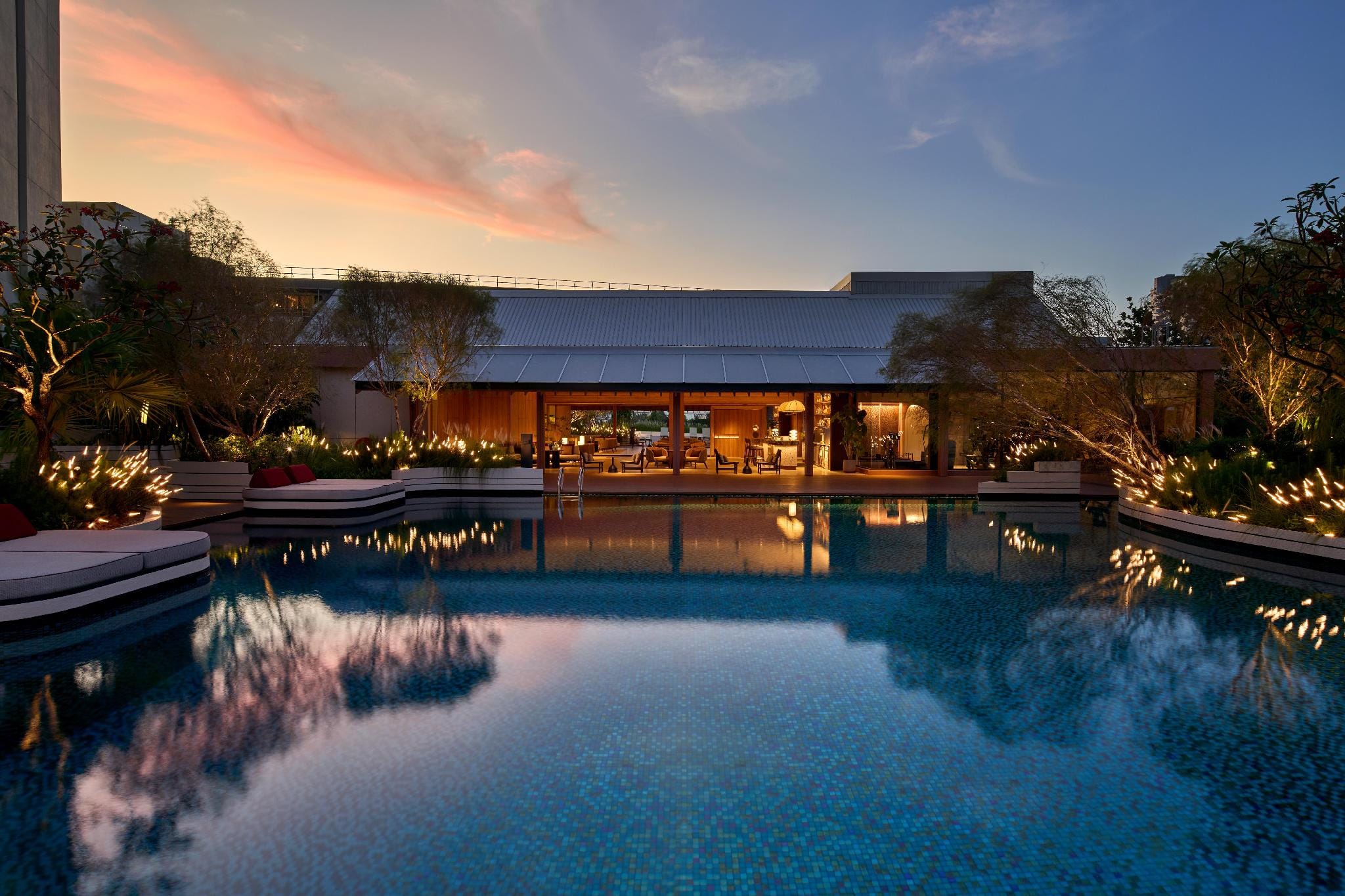 Refined Stay at PARKROYAL on Beach Road, Singapore review
