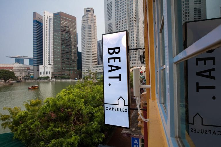 beat capsule hostel boat quay review 1