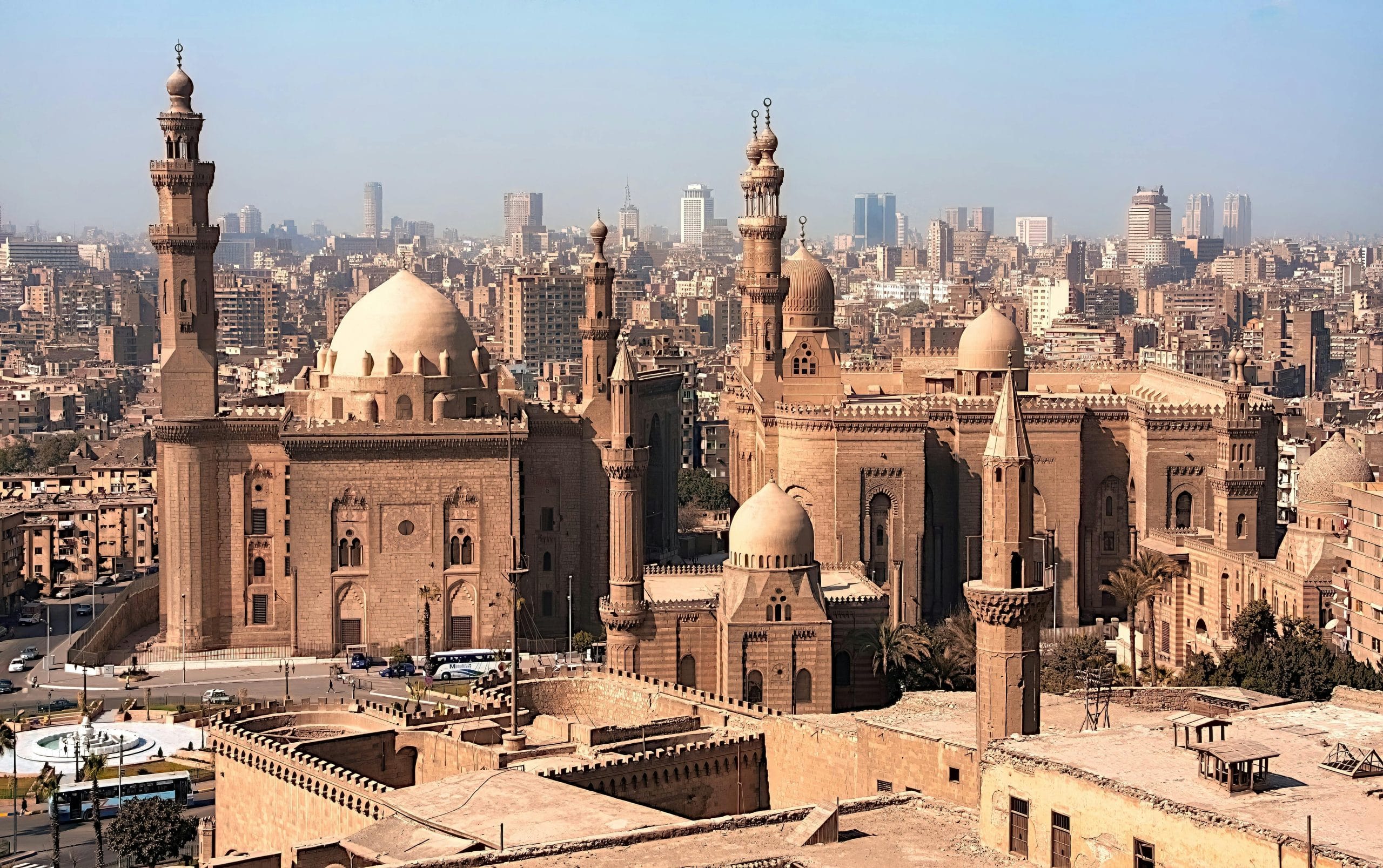 A view of historic luxury hotels Cairo overlooking the Nile River