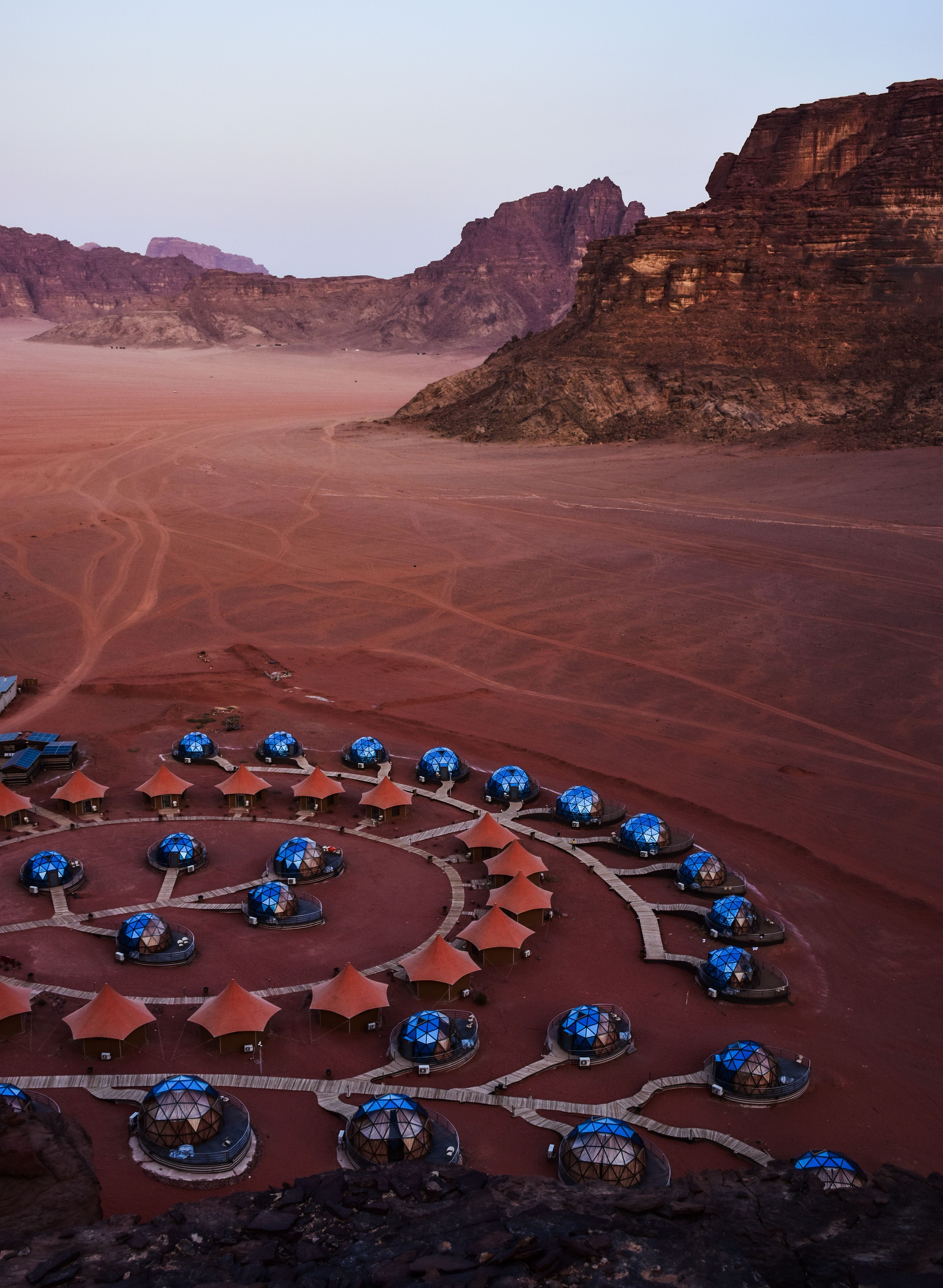 A serene view of Jordan luxury desert escapes at sunset