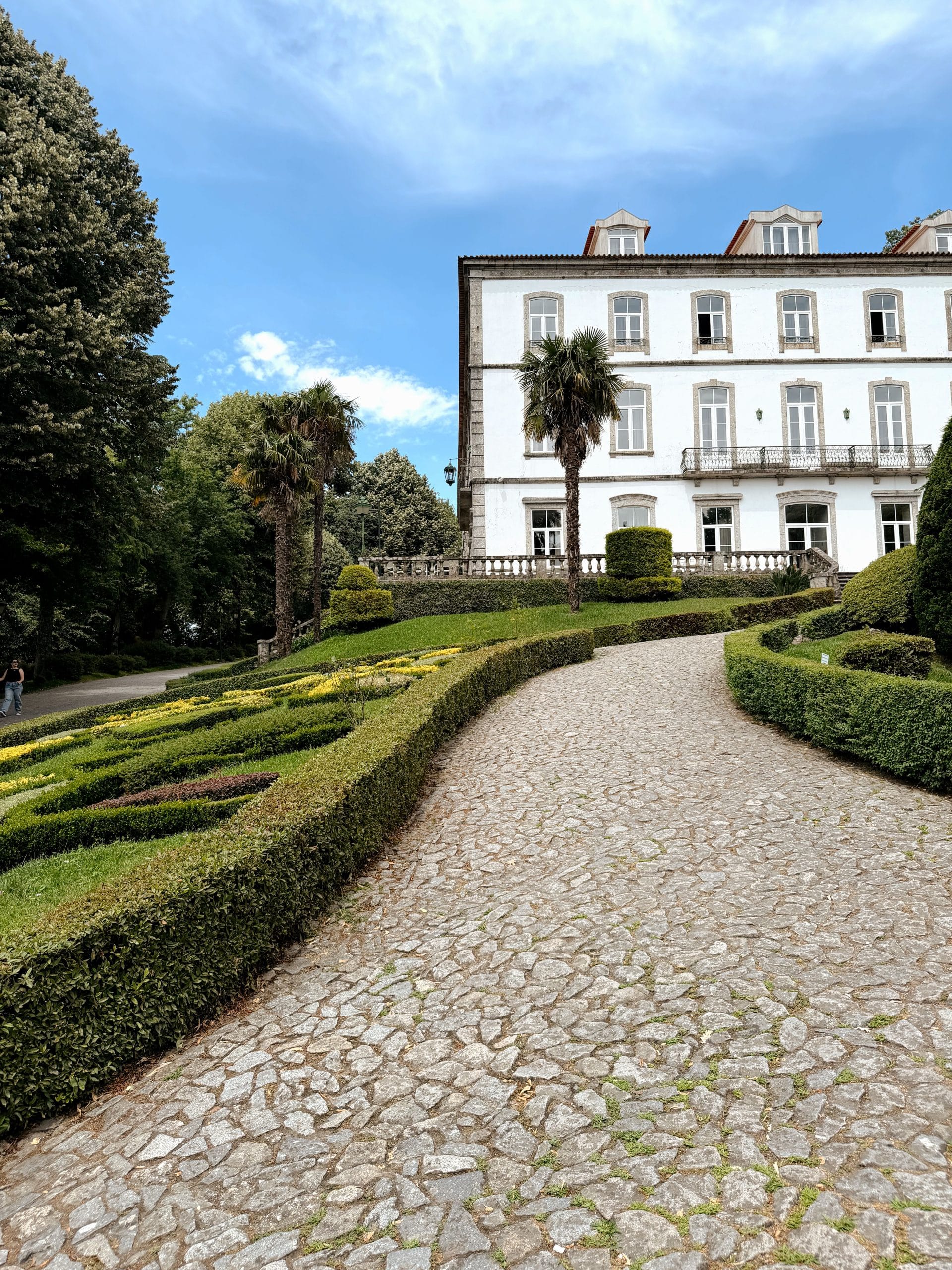 A romantic Algarve luxury escape for the refined traveler A serene coastal view highlighting a romantic Algarve luxury escape in Portugal