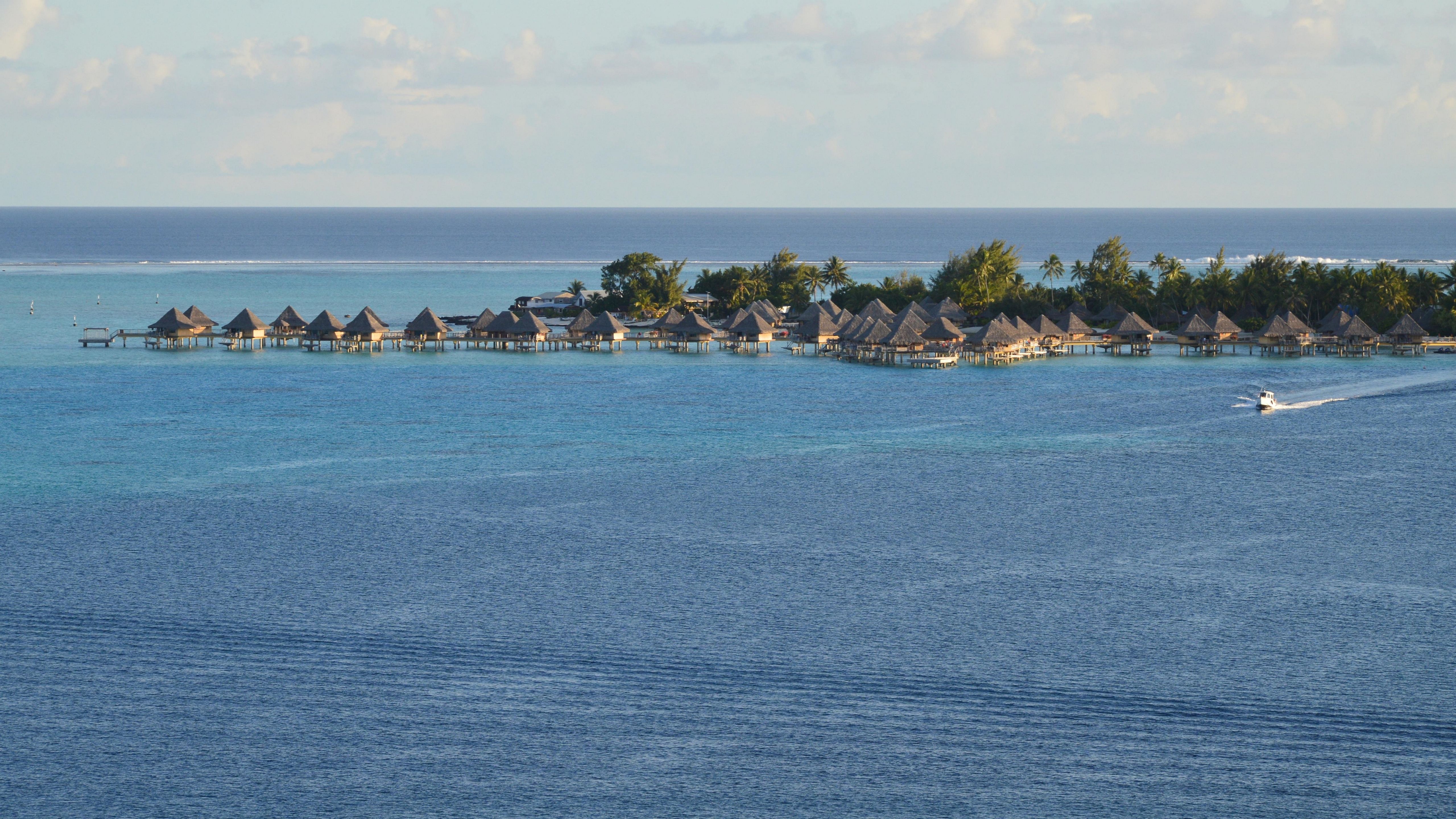 Tahiti luxury coastal inspiration and beach scenery