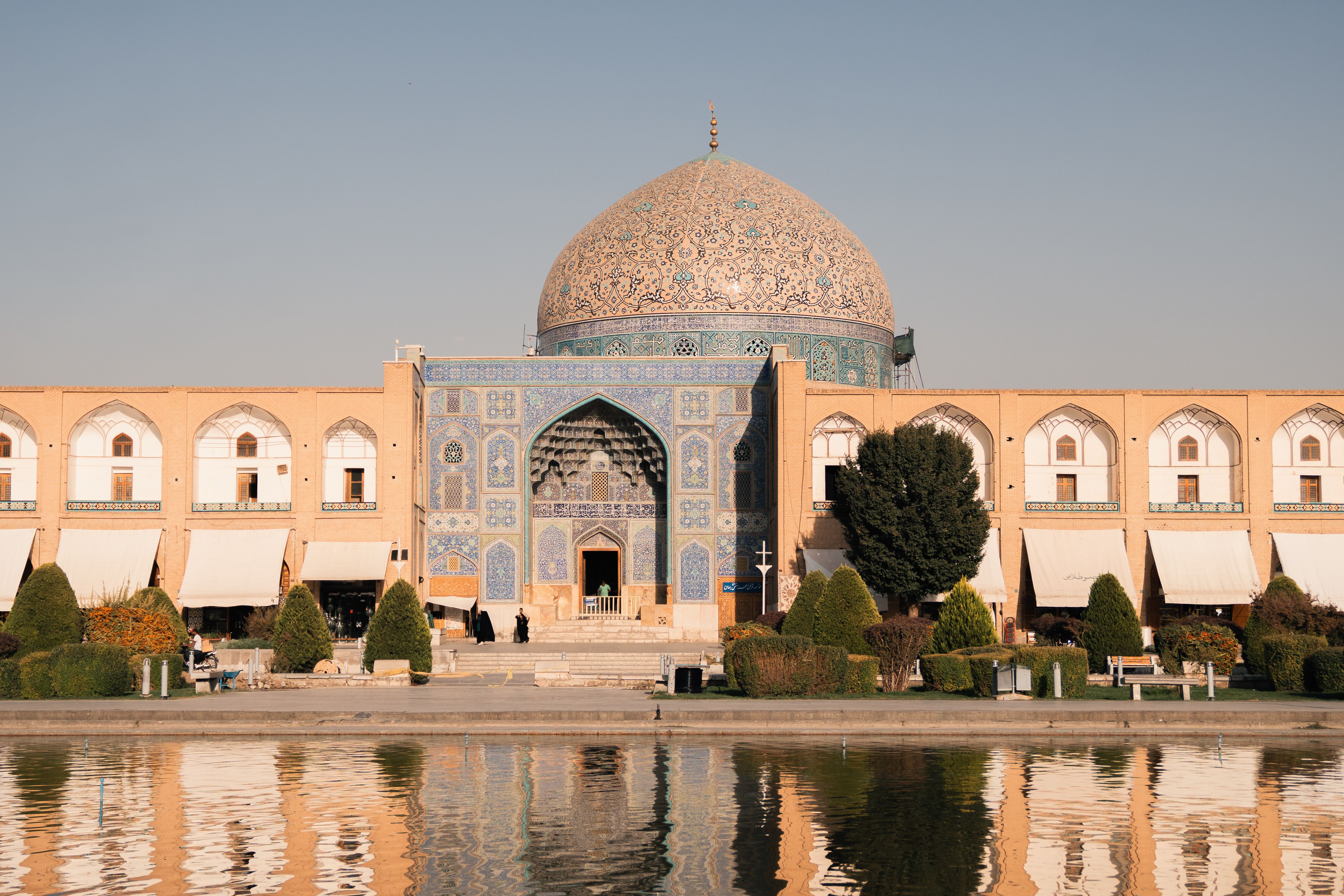 Elegant Isfahan luxury boutique stays with Persian architecture