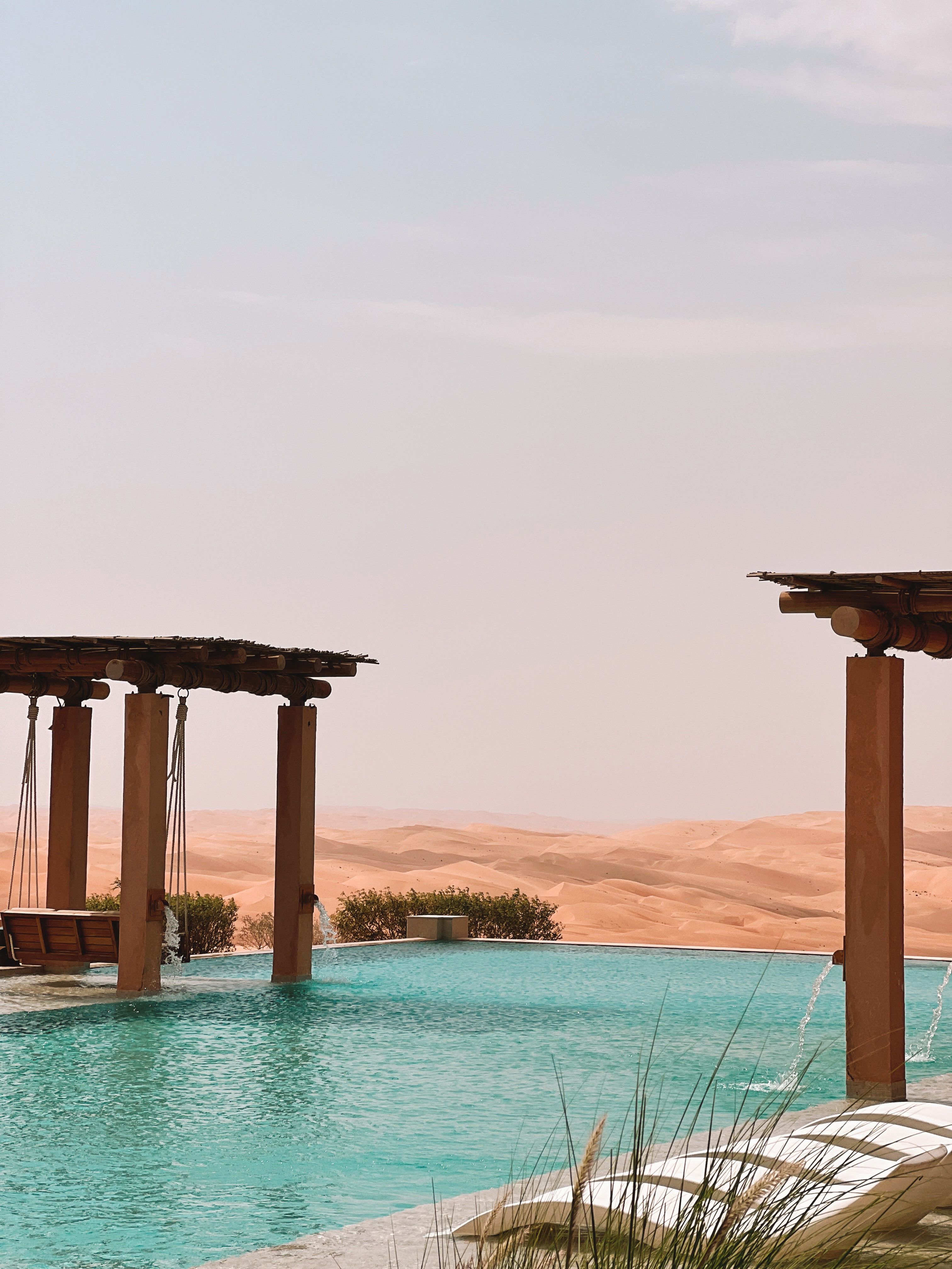 Luxury resorts in Abu Dhabi and beachfront vistas