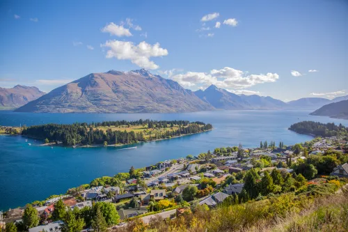 A serene Queenstown luxury alpine escape featuring the Remarkables mountains and Lake Wakatipu